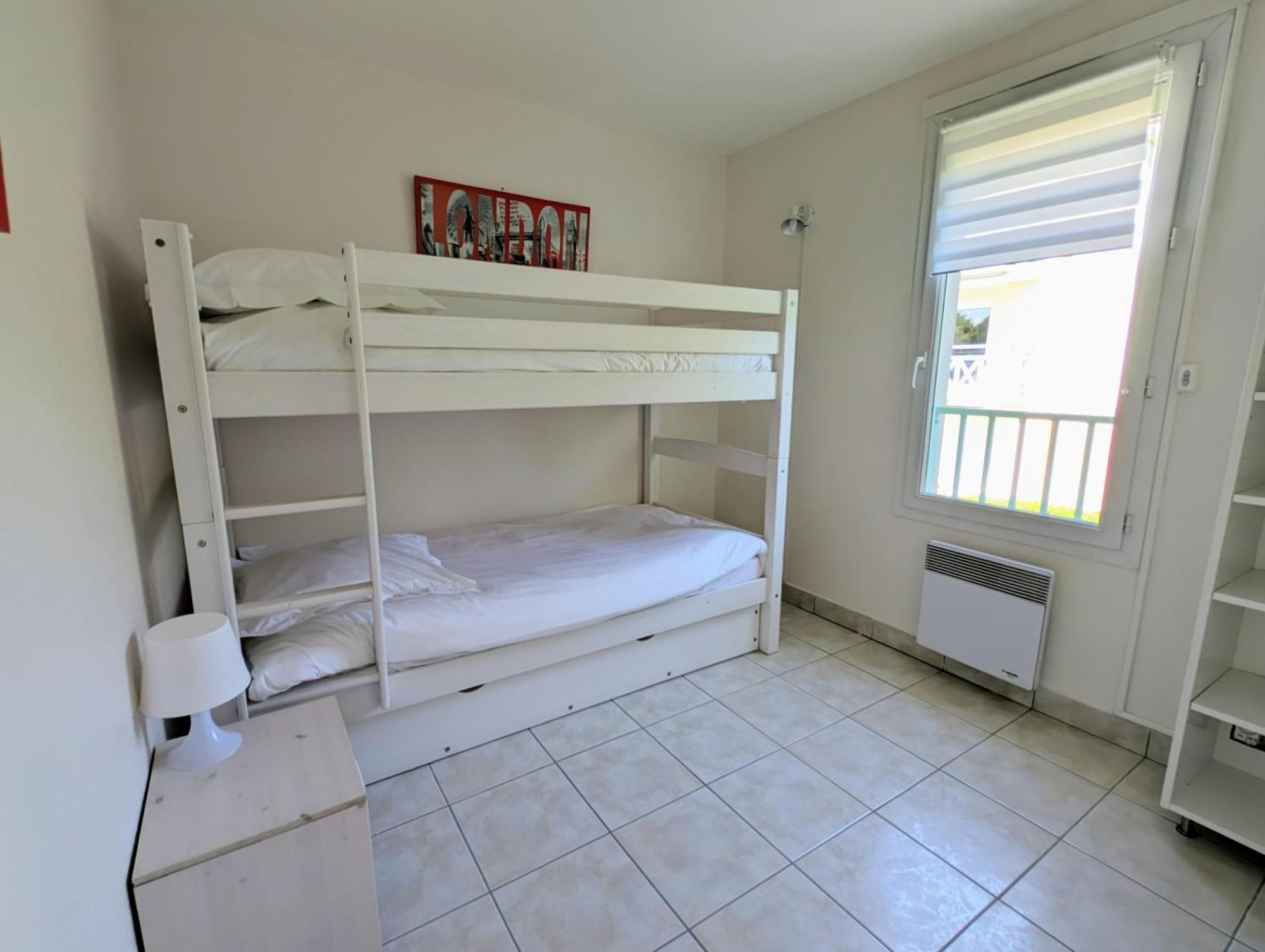 Appartement Avec Vue Sur Golf 波尔尼克 外观 照片